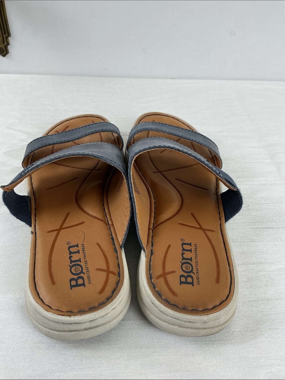 Born Oceana Sandals Women's Size 6 Leather Slip On Slide Stretchy Flat - Picture 3 of 7